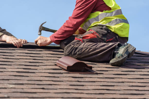 Roof Gutter Cleaning in Mission Hills, KS